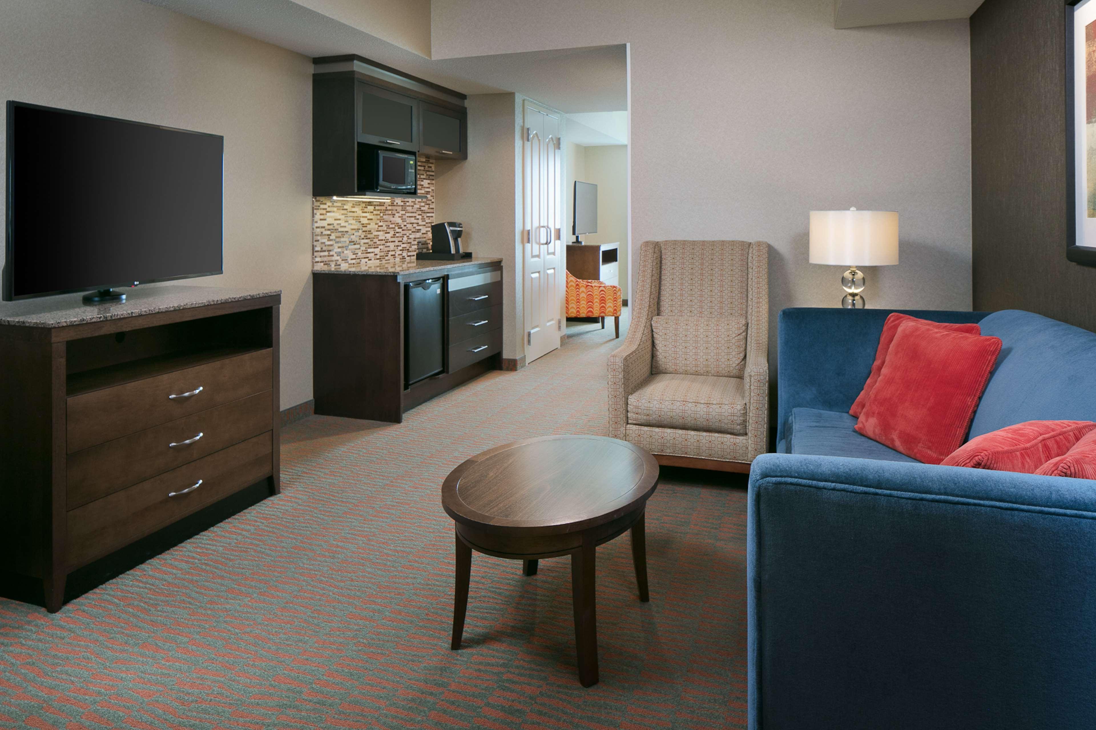 Hilton Garden Inn Manhattan Kansas Bagian luar foto