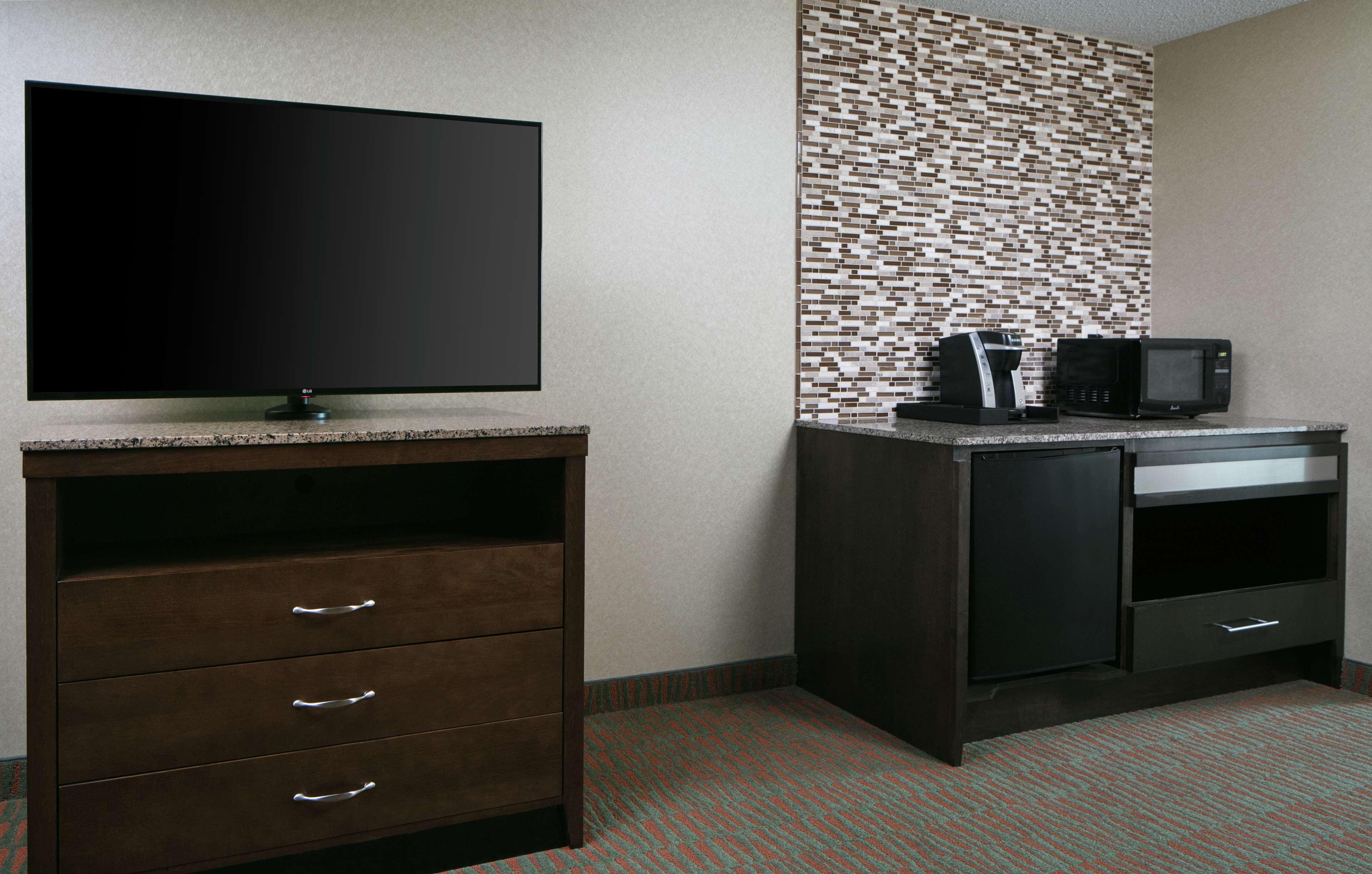 Hilton Garden Inn Manhattan Kansas Bagian luar foto