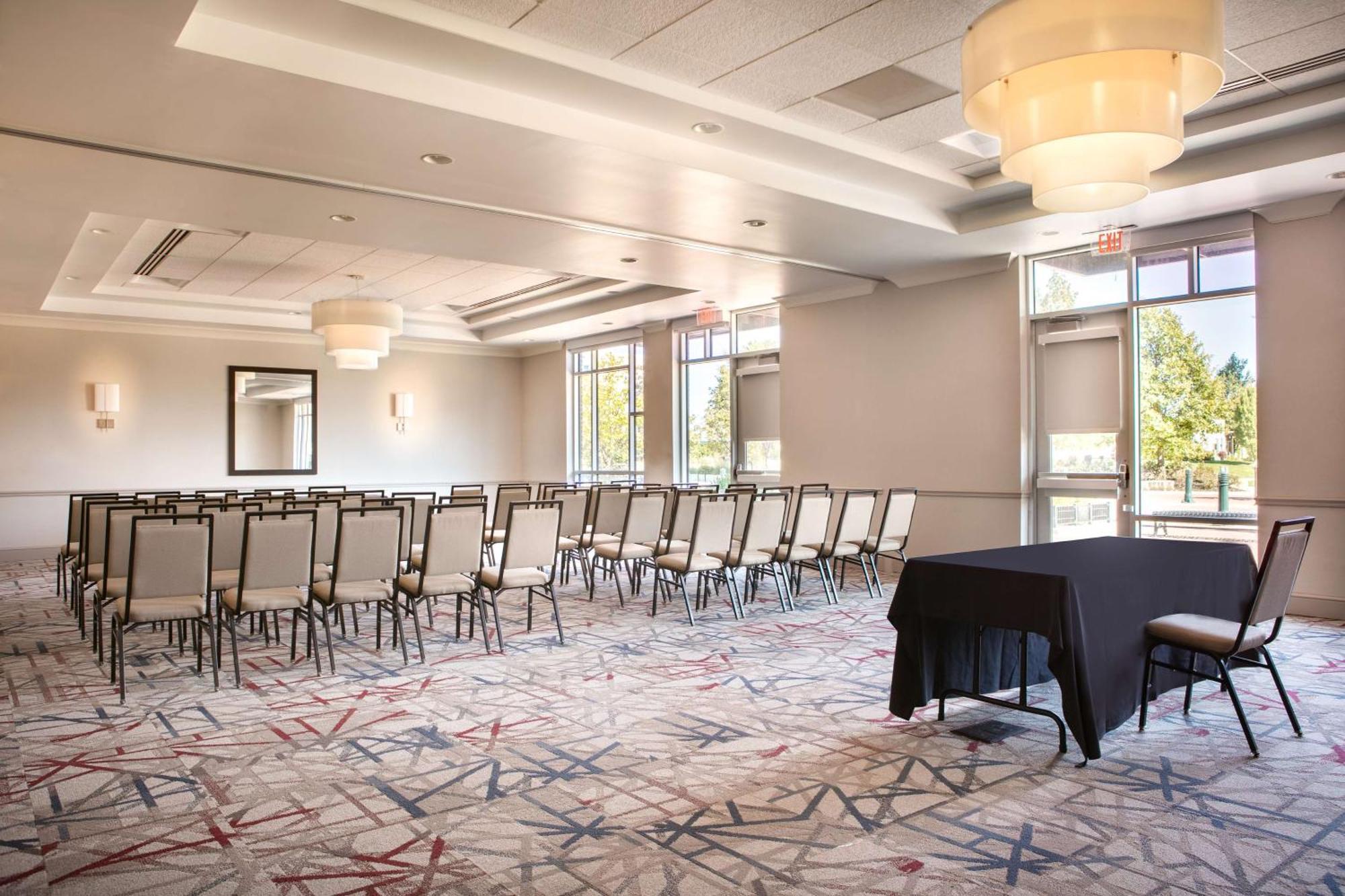 Hilton Garden Inn Manhattan Kansas Bagian luar foto