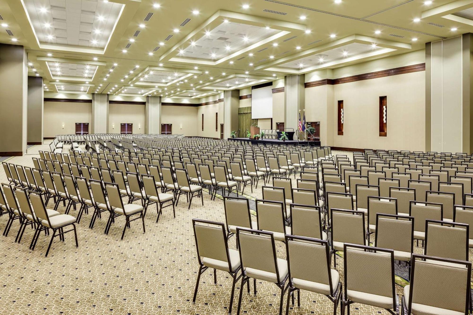 Hilton Garden Inn Manhattan Kansas Bagian luar foto